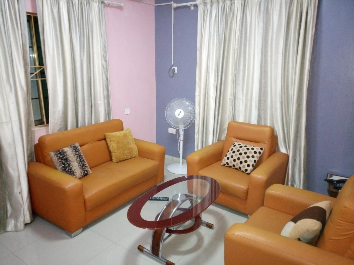 Glorious Hotel & Suites Ikotun Exterior foto
